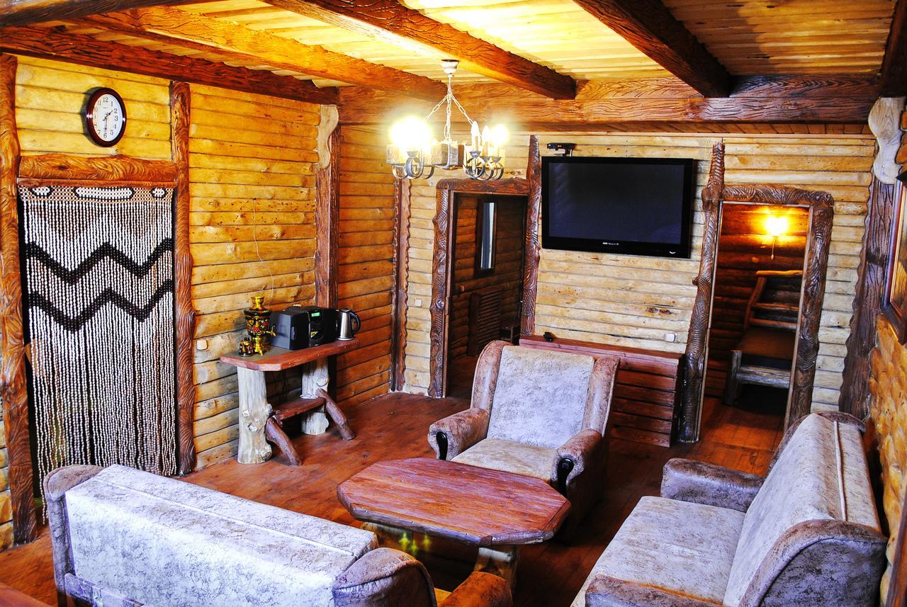 Hotel Restaurant Complex Roman'S Vishenki  Bagian luar foto